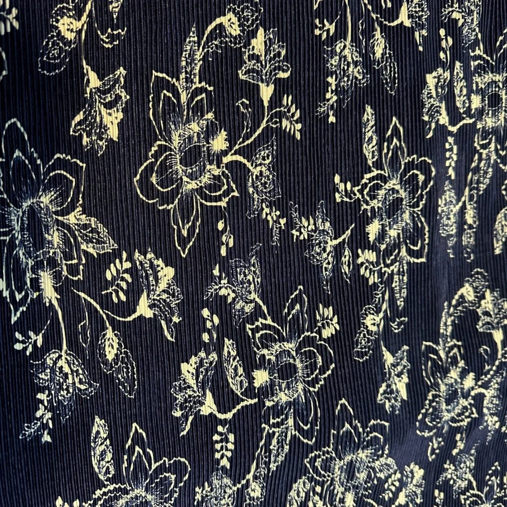 Moon River Navy Blue Floral Plisse Maxi Dress Lace Trim Adjustable Straps Small
